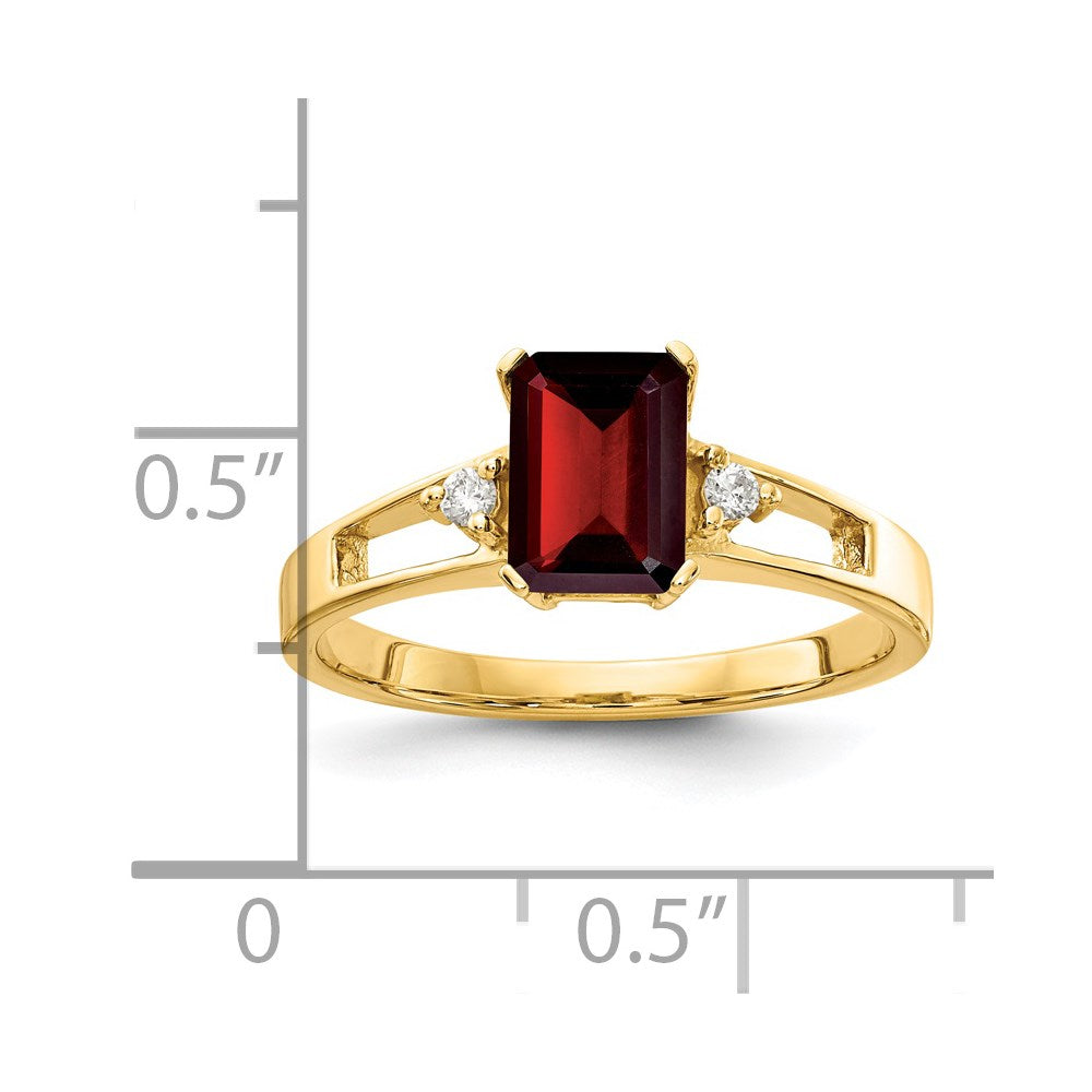14k 7x5mm Emerald Cut Garnet A Diamond ring